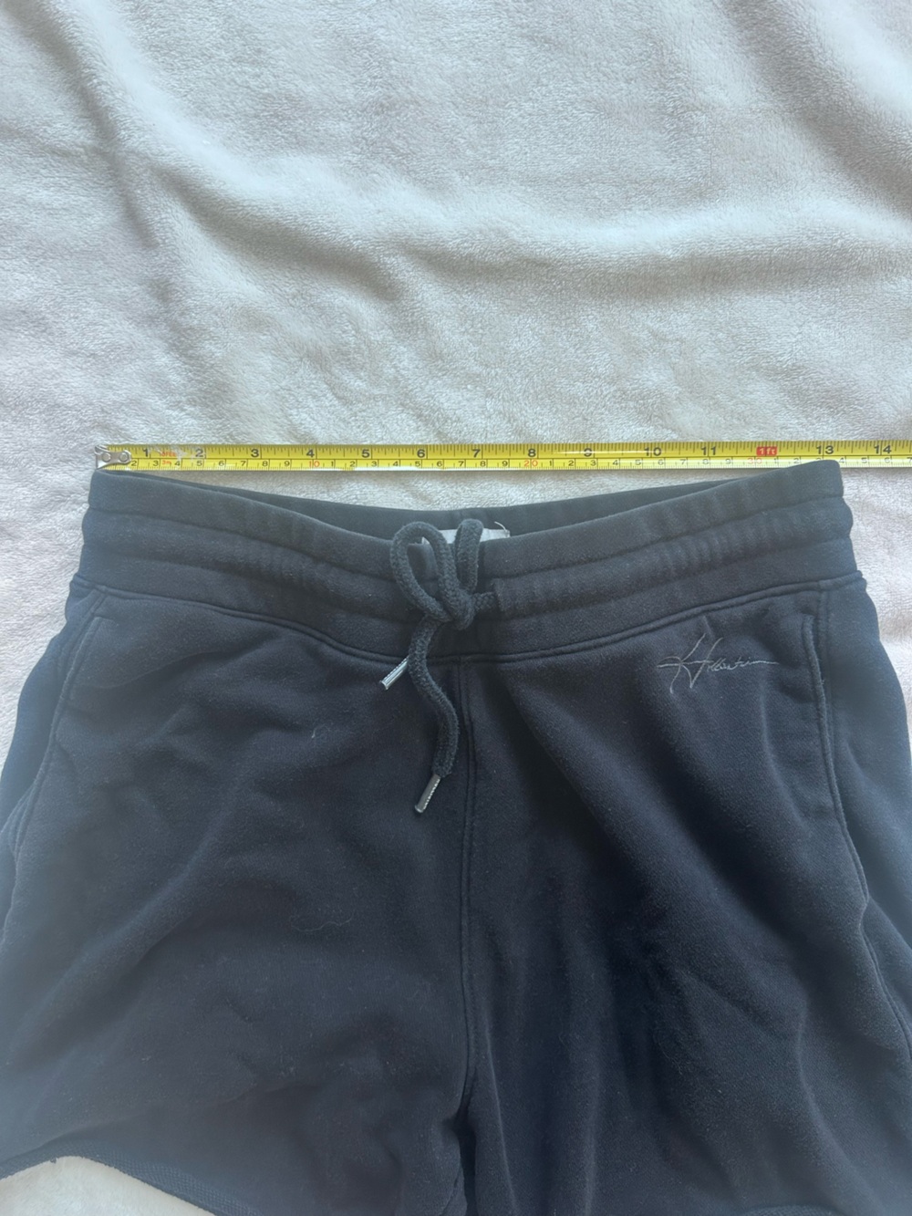 Hollister Must-Have Collection Black Women's Athletic Lounge Shorts - Picture 3 of 7